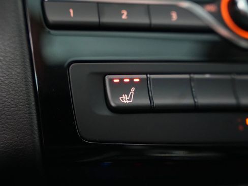 Used 2019 INFINITI QX30 w/ Navigation Package image 21