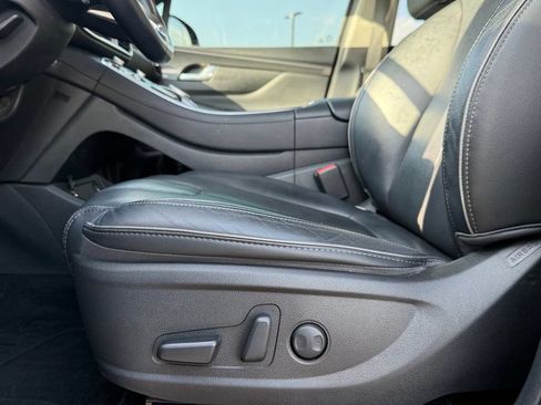 Used 2022 Hyundai Santa Fe SEL w/ Convenience + Premium Package FWD image 9
