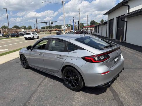 Used 2022 Honda Civic Sport image 3
