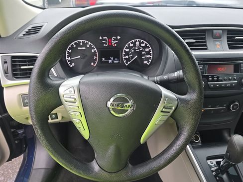 Used 2017 Nissan Sentra S FWD image 10