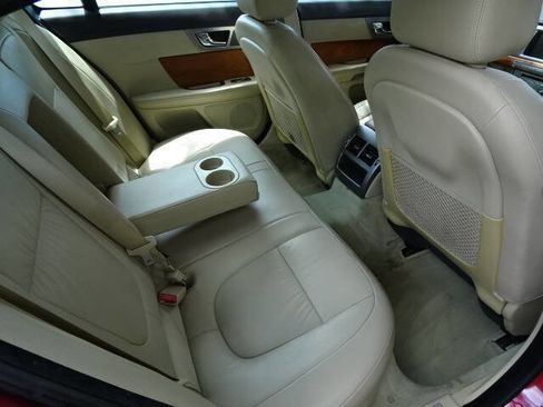 Used 2009 Jaguar XF Luxury image 22