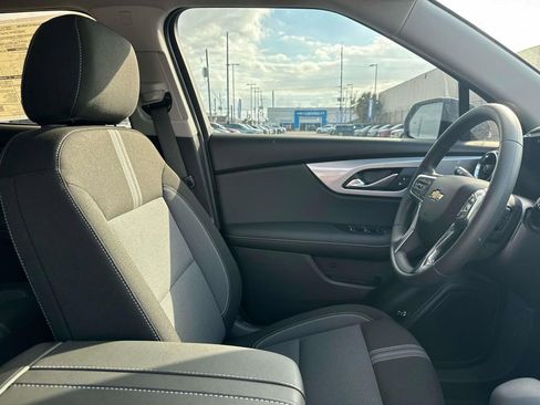 New 2026 Chevrolet Blazer LT w/ Convenience Package image 10