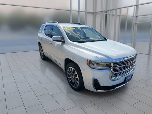 Used 2022 GMC Acadia Denali w/ Denali Ultimate Package AWD/4WD image 3