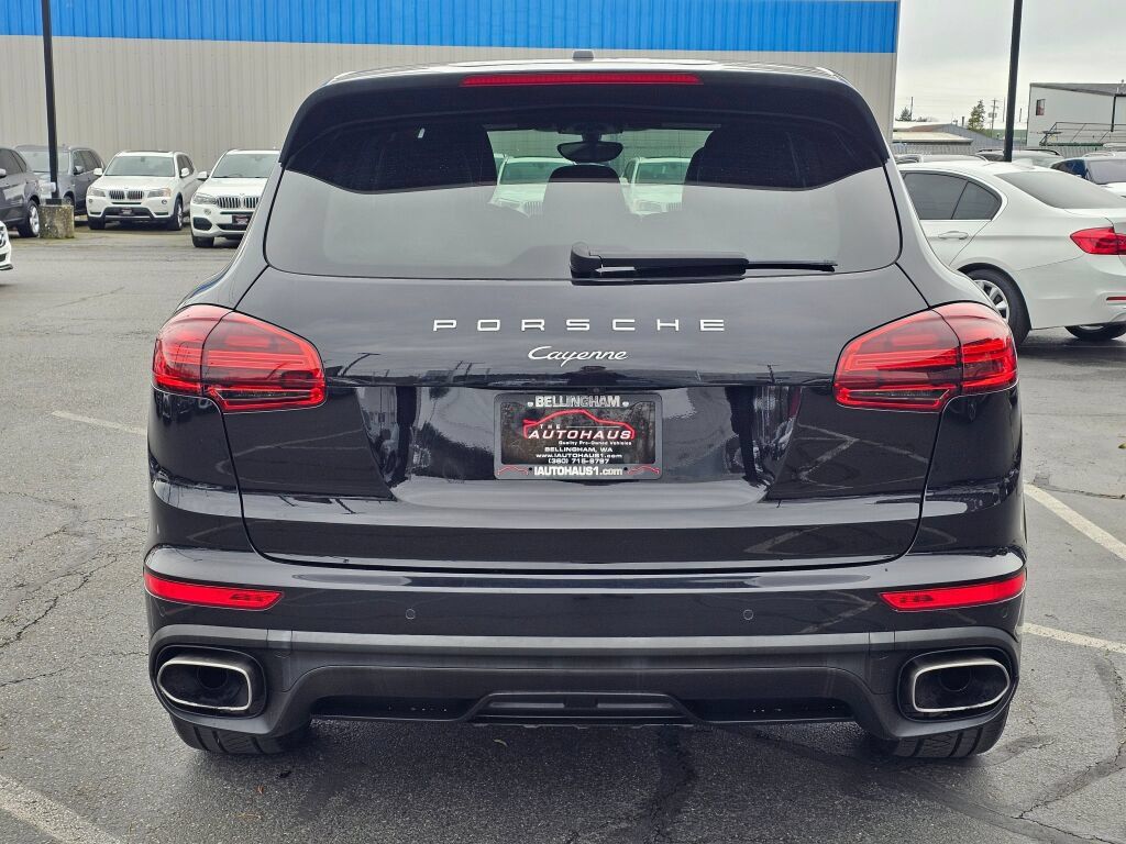 Used 2018 Porsche Cayenne Platinum Edition AWD/4WD image 4