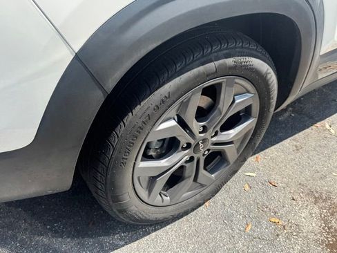 Certified 2024 Kia Seltos S FWD image 2