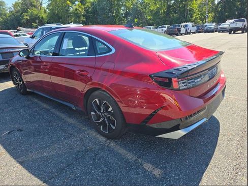 Used 2025 Hyundai Sonata SEL FWD image 2