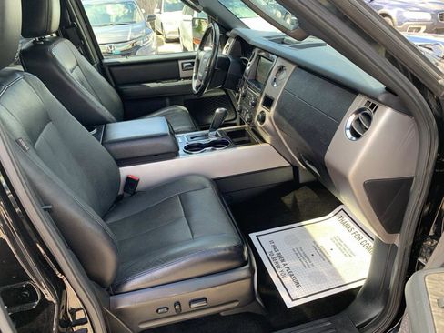Used 2017 Ford Expedition Limited w/ Equipment Group 301A image 13