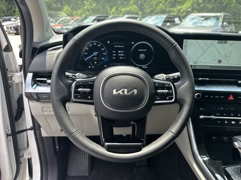 Certified 2023 Kia Carnival SX Prestige FWD image 29