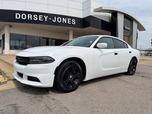 Used 2020 Dodge Charger SXT RWD image 1