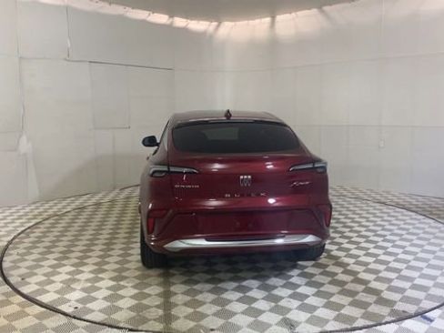 Used 2024 Buick Envista Avenir image 7