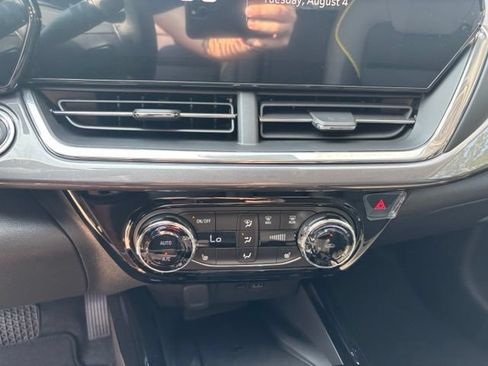 New 2026 Chevrolet Trax ACTIV w/ Sunroof Package FWD image 24