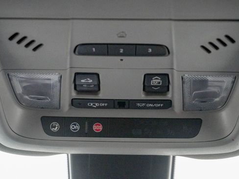 Used 2024 GMC Terrain AT4 w/ Infotainment Package II image 26