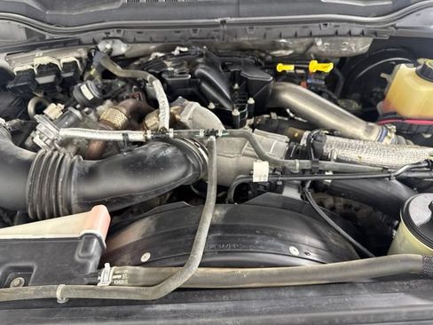 Used 2017 Ford F250 XLT AWD/4WD image 18