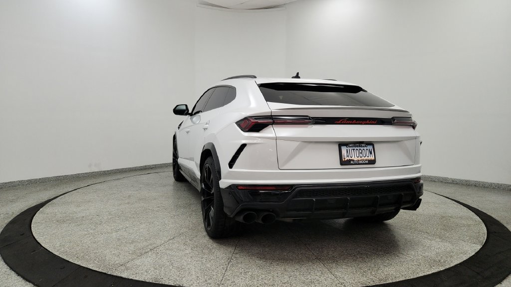 Used 2020 Lamborghini Urus AWD/4WD image 4