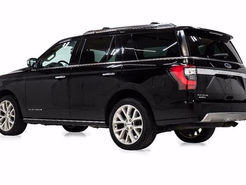 Used 2019 Ford Expedition Platinum RWD image 4
