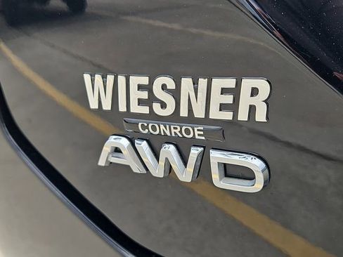 Used 2025 Honda Pilot Touring image 10