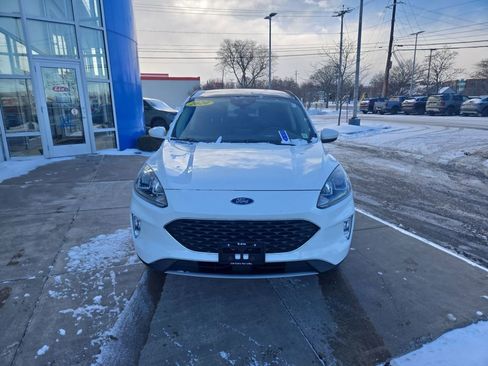 Used 2020 Ford Escape SEL image 9