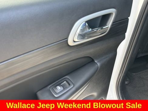 Used 2021 Jeep Grand Cherokee Laredo X AWD/4WD image 16