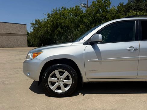 Used 2008 Toyota RAV4 Limited w/ Tow Prep Pkg FWD image 15