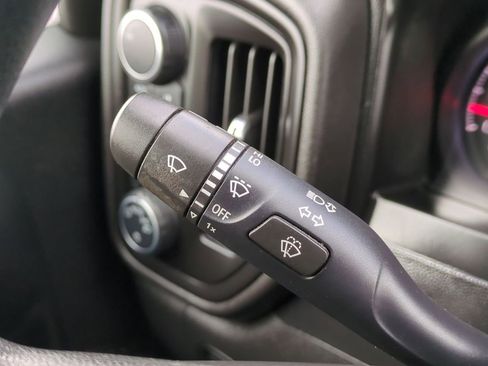 Used 2020 Chevrolet Silverado 1500 Custom Trail Boss image 28