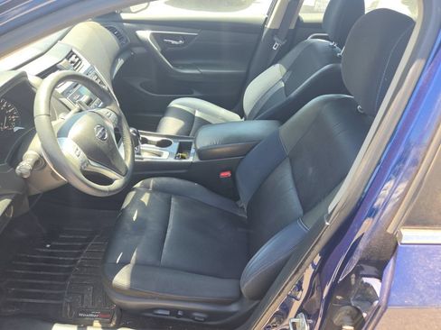 Used 2018 Nissan Altima 2.5 SR FWD image 10