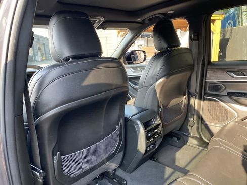 Used 2024 Jeep Grand Cherokee Limited 4xe AWD/4WD image 15