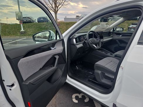 New 2026 Volkswagen Tiguan S image 11