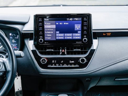 Used 2022 Toyota Corolla SE image 11