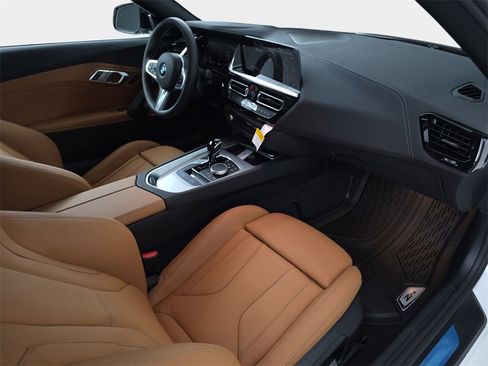 New 2026 BMW Z4 sDrive30i w/ Premium Package image 11
