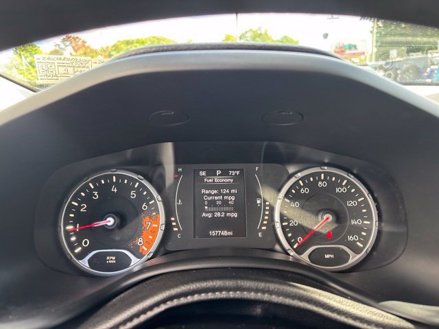 Used 2015 Jeep Renegade Sport w/ Power & Air Group FWD image 17