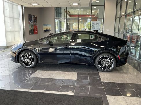 New 2026 Toyota Prius XLE image 4