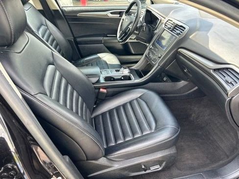 Used 2019 Ford Fusion SEL FWD image 42