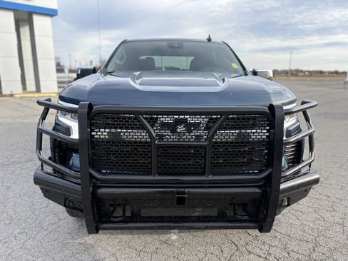 Used 2024 Chevrolet Silverado 1500 LT w/ Z71 Off-Road Package image 2
