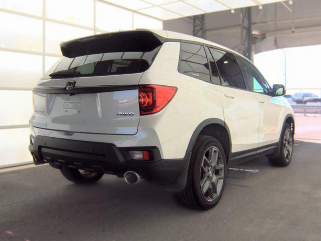 Used 2023 Honda Passport EX-L image 4