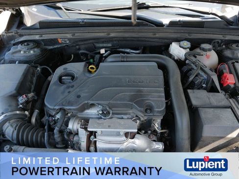 Used 2024 Chevrolet Malibu LT FWD image 12