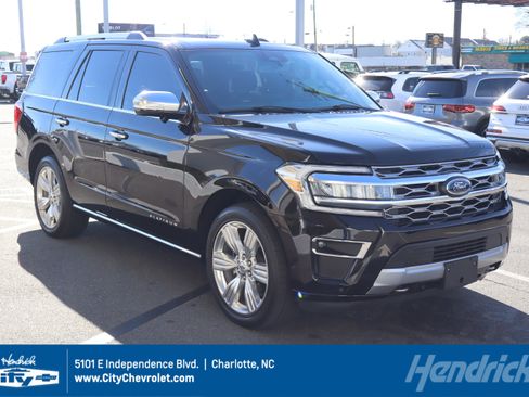 Used 2024 Ford Expedition Platinum image 1