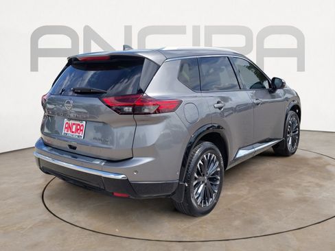 Certified 2024 Nissan Rogue Platinum w/ Platinum Premium Package FWD image 13