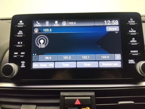 Used 2018 Honda Accord Sport image 25