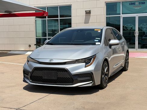 Used 2022 Toyota Corolla SE FWD image 4