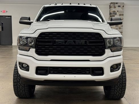 Used 2022 RAM 2500 Big Horn w/ Night Edition AWD/4WD image 2