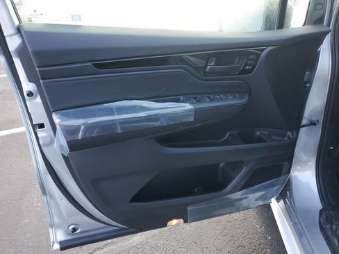New 2026 Honda Odyssey Touring image 39