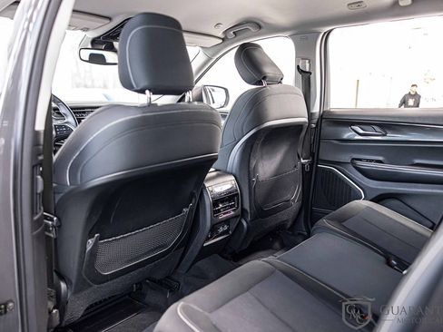 Used 2021 Jeep Grand Cherokee L Laredo w/ Luxury Tech Group I image 33