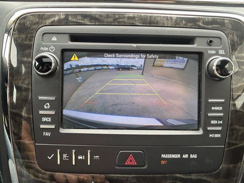 Used 2013 Buick Enclave Leather FWD image 24