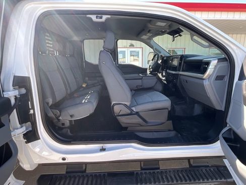Used 2024 Ford F350 XL w/ Snow Plow Prep Package AWD/4WD image 9