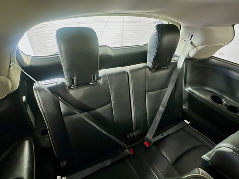 Used 2019 INFINITI QX60 Luxe w/ Essential Package FWD image 30