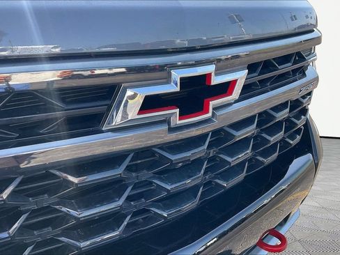 Used 2024 Chevrolet Silverado 1500 ZR2 w/ Technology Package AWD/4WD image 37