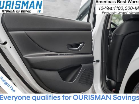 New 2025 Hyundai Elantra Limited image 30