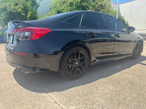 Used 2024 Honda Civic Sport image 6