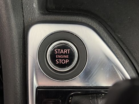 Certified 2022 Nissan Sentra SV FWD image 24