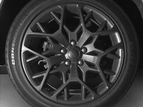 Used 2024 Jeep Grand Cherokee L Summit w/ Advanced Protech Group IV image 16